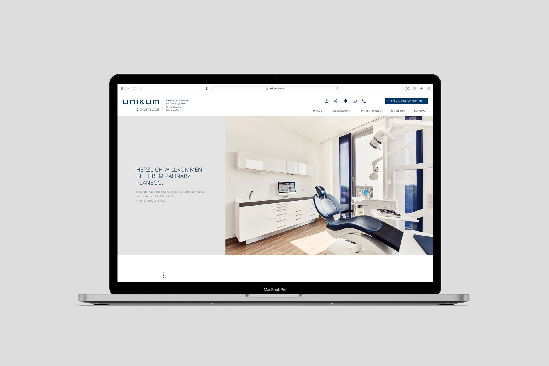 Aescura, Healthcare Agentur, Projekte, Webdesign Unikum.dental, Macbook